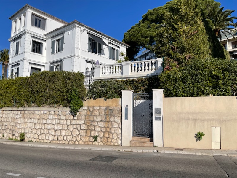 Locaux accueillant l’office des commissaires de justice Pesin et associés à Nice (06)